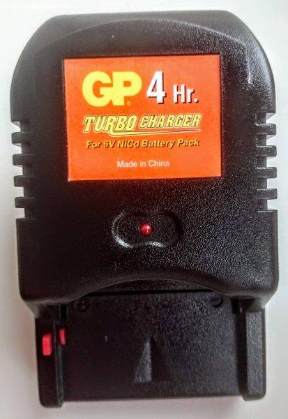 GP 4 Hr. turbó töltő 6 V-os Ni Cd elem csomaghoz eladó.