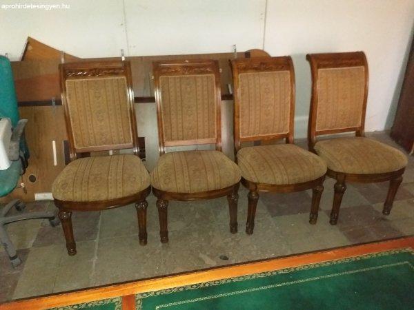 Kárpitozott székek