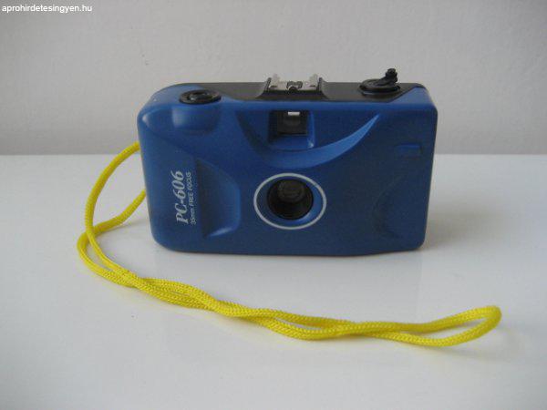 PC-606 egyszerű fényképezőgép