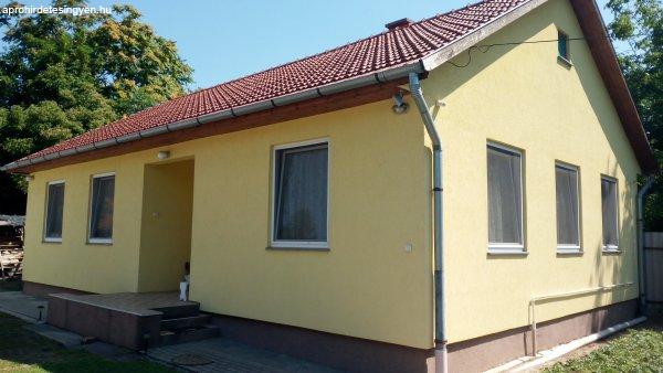 Eladó 96 m²-es családi ház, Csongrád