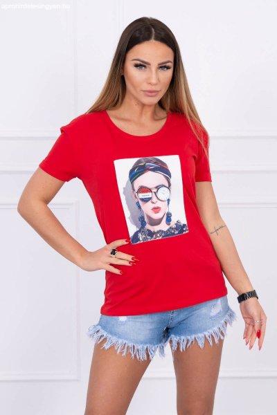 Trikó nyomtatott szemüveges nő motívummal piros