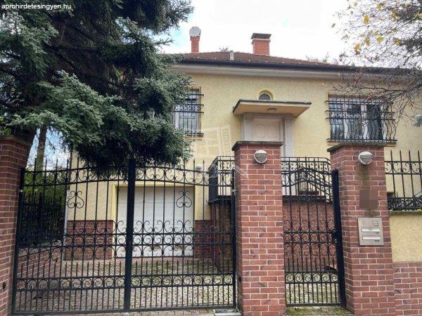 Eladó családi ház Budapest, XI. kerület, 	Tömös utca