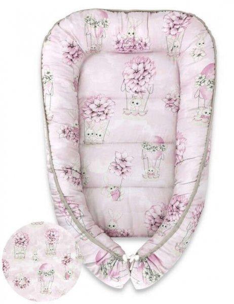 Baby Shop babafészek 55x75 cm - rózsaszín virágos nyuszi