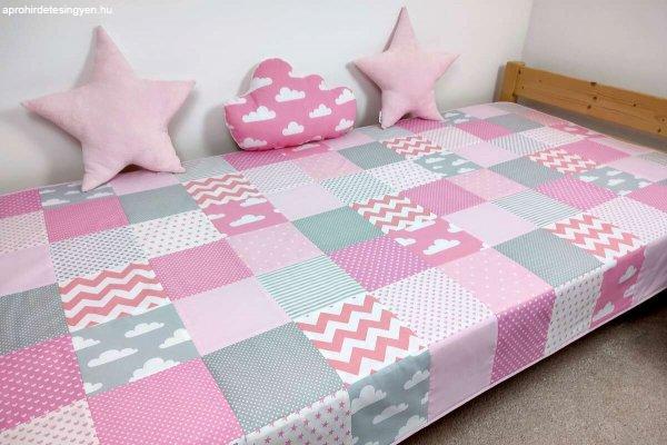 Rózsaszín-szürke felhős patchwork ágytakaró