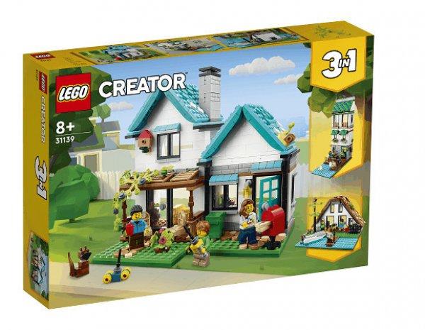 LEGO® Creator 3 az 1-ben Otthonos ház, 3 in 1 Családi ház, tóparti ház,
toronyház, 808 elemű építőkocka készlet (LEGO 31139)