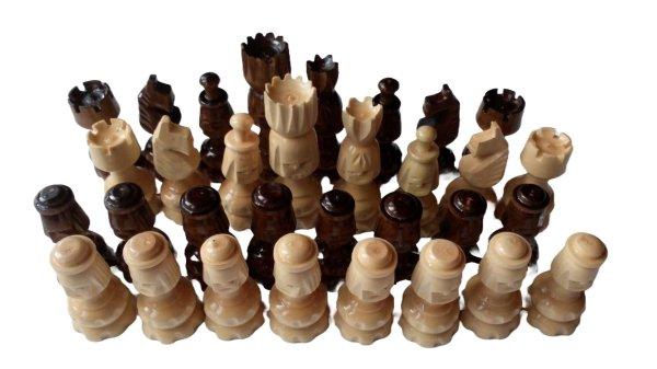 Különleges arc faragású sakk figura készlet 3.2 cm átmérőjű barna