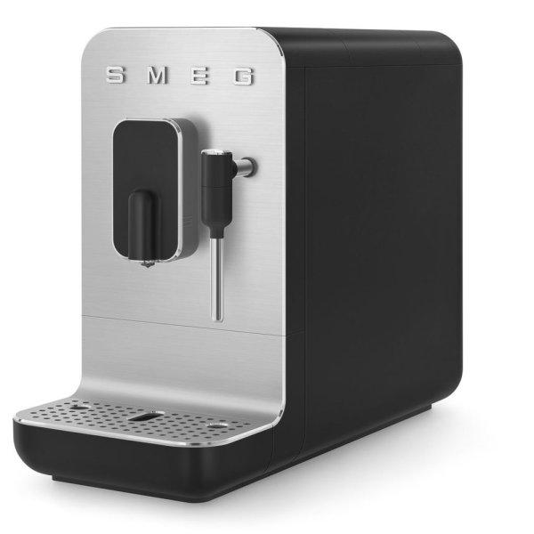 Smeg BCC12BLMEU automata kávéfőző tejhabosítóval matt fekete