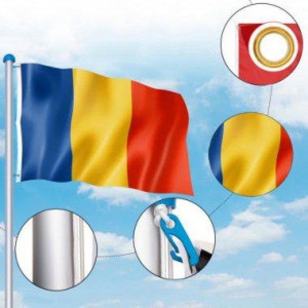 Zászlótartó rúd román zászlóval