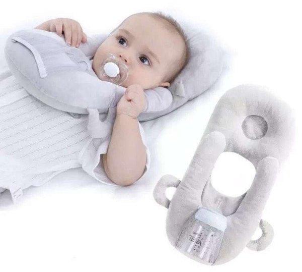 Hordozható szoptatós párna babáknak kivehető kulacstartóval, ANTADESIM,
bársonyból, 27 x 45 x 5 cm, Szürke