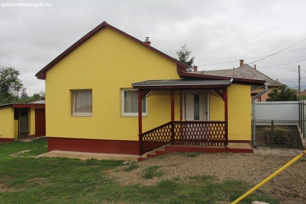 Családi ház eladó Poroszlón!