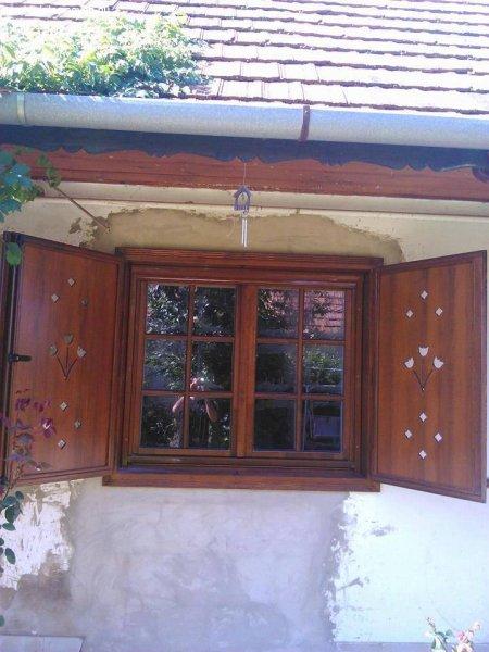 Fa erkélyajtók ablakok bejárati ajtók gyártása!