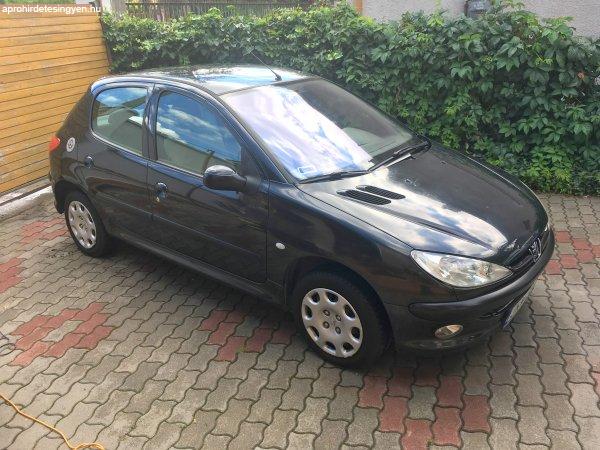 Peugeot 206 premium klmás  84000 km!