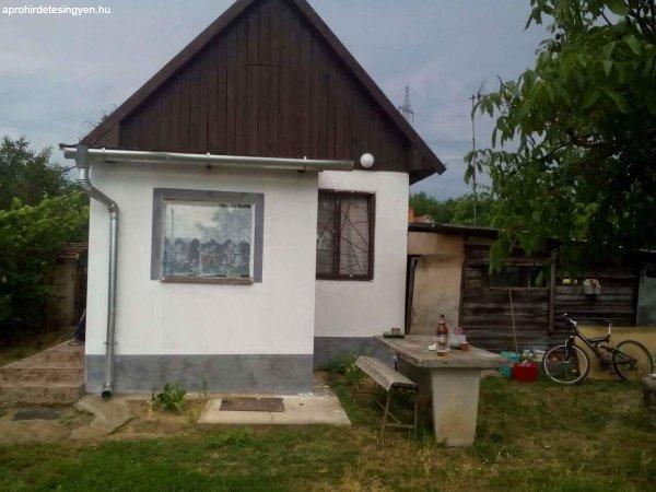 Debrecen Pacikert utcai zártkerti felújított ház eladó!