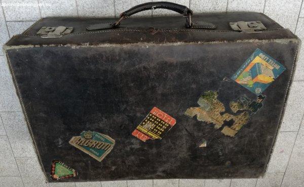 Antik, nagyon régi bőr utazó koffer eladó