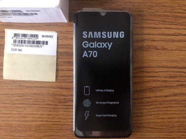 Samsung Galaxy A70 Dual Sim 128gb FÜGGETLEN mobil