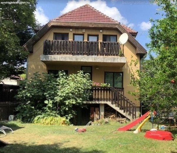 Nagy ház eladó Budaörsön