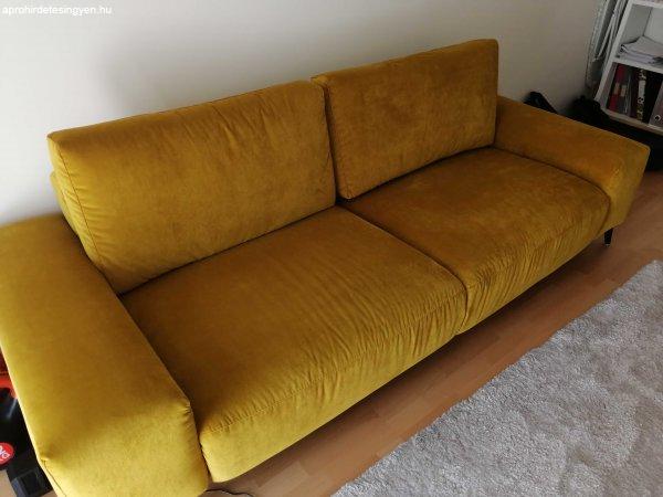 Eladó kanapé
