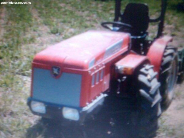 Keresek megvételre t25.ös traktort. vagy...