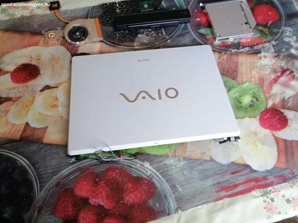 Sonyi vaio Laptop Alkatrészei