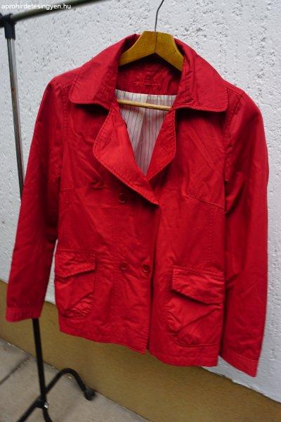 40-es piros női kis ballon kabát eladó.