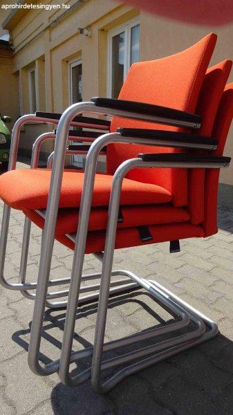 Haworth tárgyalószék,rakásolható szék, narancs színbe
