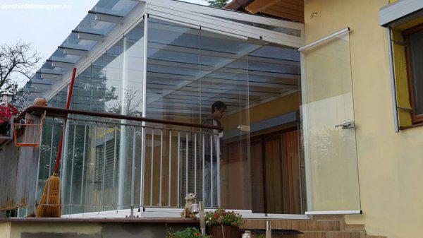 Lapozható, praktikus mobil teraszrendszer üvegből