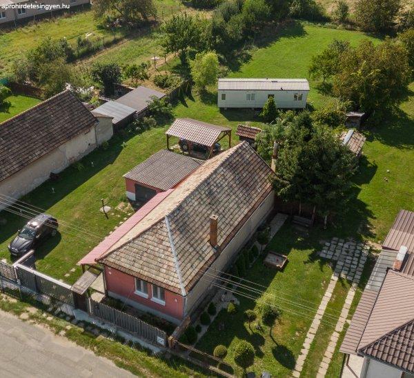 Felújított családi ház - Bušince, Szlovákia