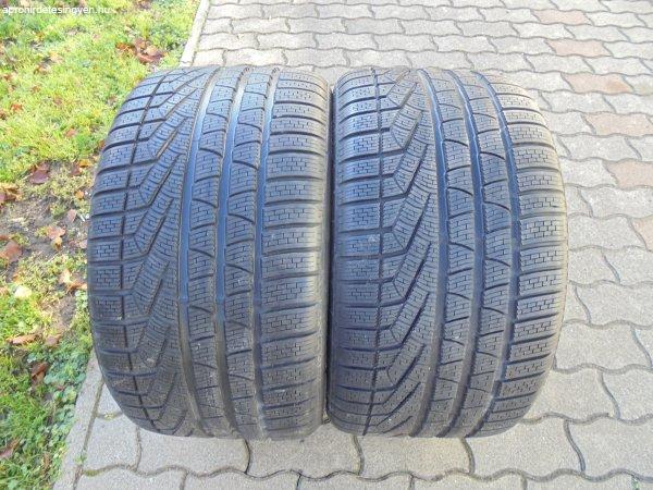 295/35 r19 szinte új Pirelli téli gumi pár eladó