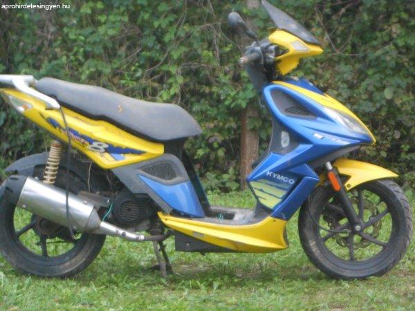 Kymco Super 8 tipusú,4 ütemű,Osztrák,sportrobogó,hiány