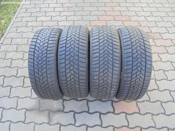 205/55 R 16-os Dunlop téli gumi eladó