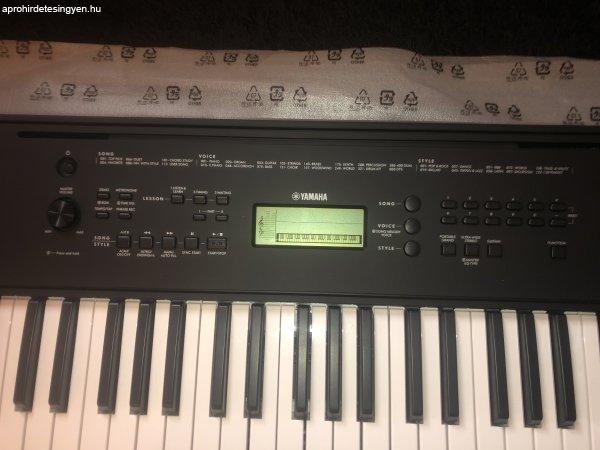 Yamaha PSR-E360B szintetizátor