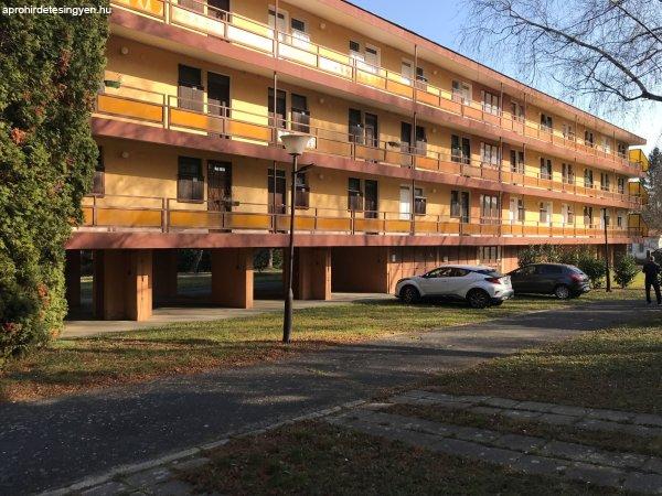 Keszthelyen 26 m2-es üdülő apartman eladó