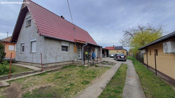 Monorierdőn 2004-ben épült, 4 szobás családiház 530 m2