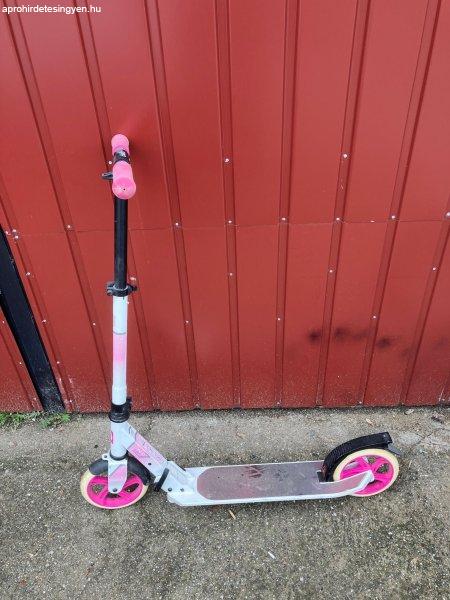 OXELO MID 7 típusú gyermek roller eladó