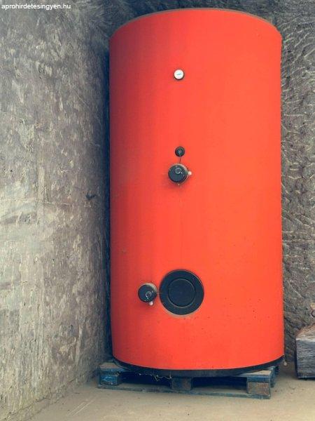 2000l-es álló tartály