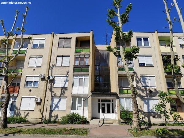 Eladó Szeghalom, Dózsa György u. 19-25. B Lph. Fsz.3. sz?