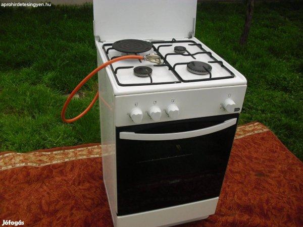 3-ÉVES ZANUSSI PALACKOS GÁZTŰZHELY ÚJSZERŰEN ELADÓ!