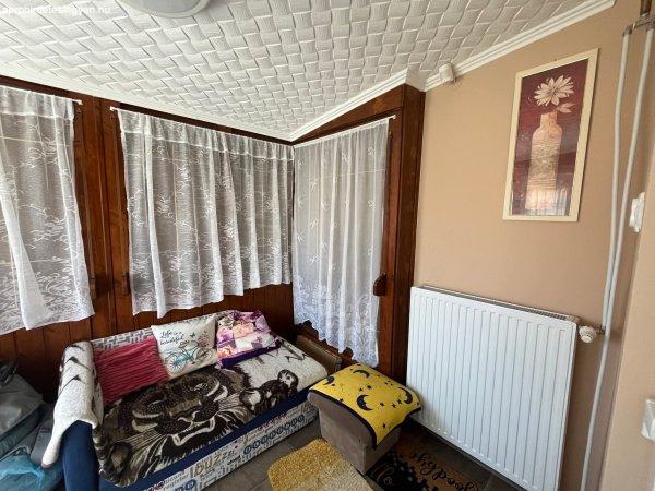Nagykőrösön csalàdi hàz