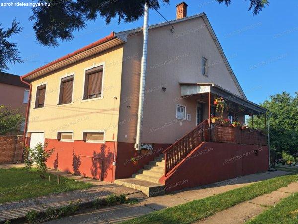 Nagyhalászban FELÚJÍTOTT,ÖNÁLLÓ CSALÁDI HÁZ ELADÓ!