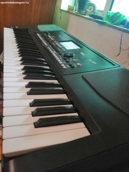 KORG PA 300
