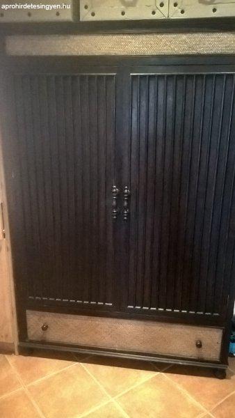 Thaiföldi egzotikus nappali és gardrobe bútorok eladók eladó ...