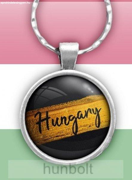 Hungary felírattal üveglencsés kulcstartó