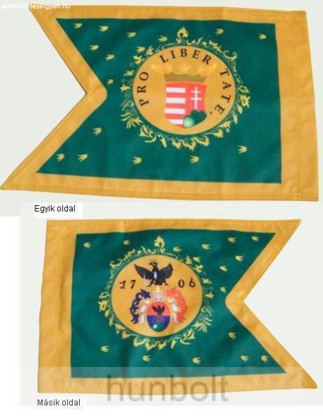 Kétoldalas Rákóczi zászló másolata poliészter anyagból 90x132 cm-es