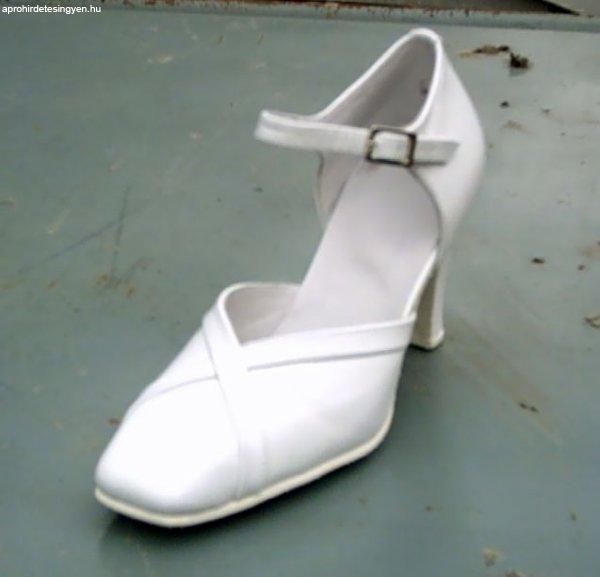 Divatos női bőr cipő,42-45-ös méretig