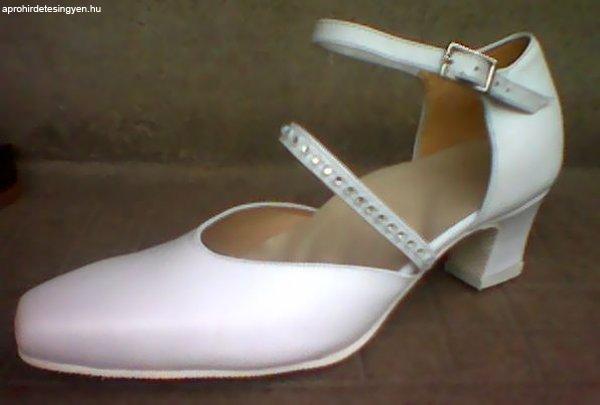 Női esküvői cipő 3. 42-45-ös méretig