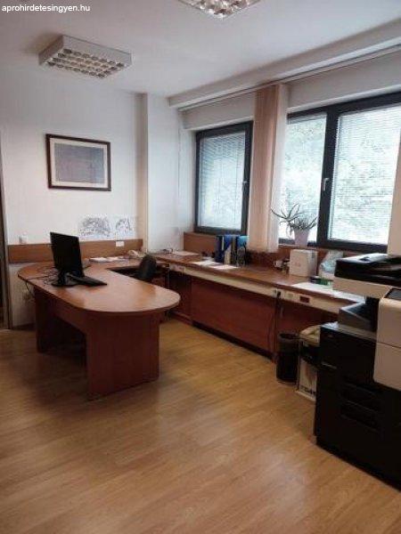 Impozáns irodák bérelhetők zöld környezetben - Miskolc