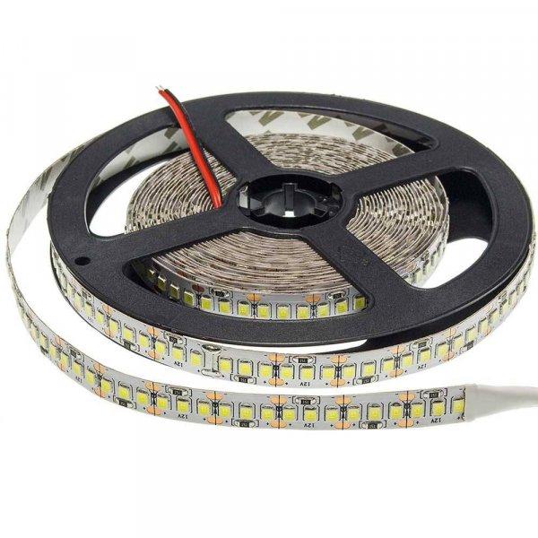LED szalag, 2835, 12V, 204 SMD/m, nem vízálló, meleg fehér fény