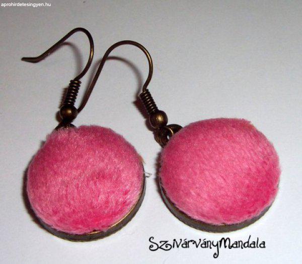 Pink rózsaszín - Puhaság -- Textil gomb ékszer  - fülbevaló