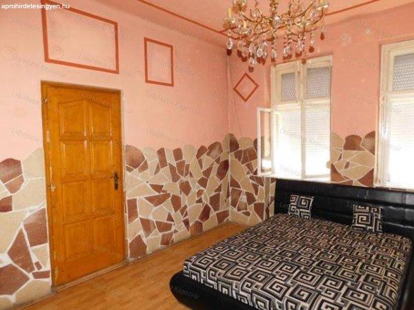 Kaposvári családi ház eladó