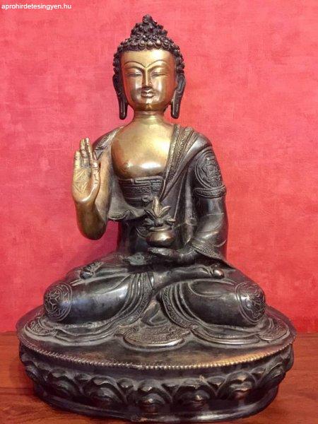 Áldó Buddha réz szobor, sötét-arany - 36 cm